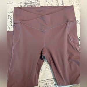 NWOT Women's Mauve Fabletics Leggings